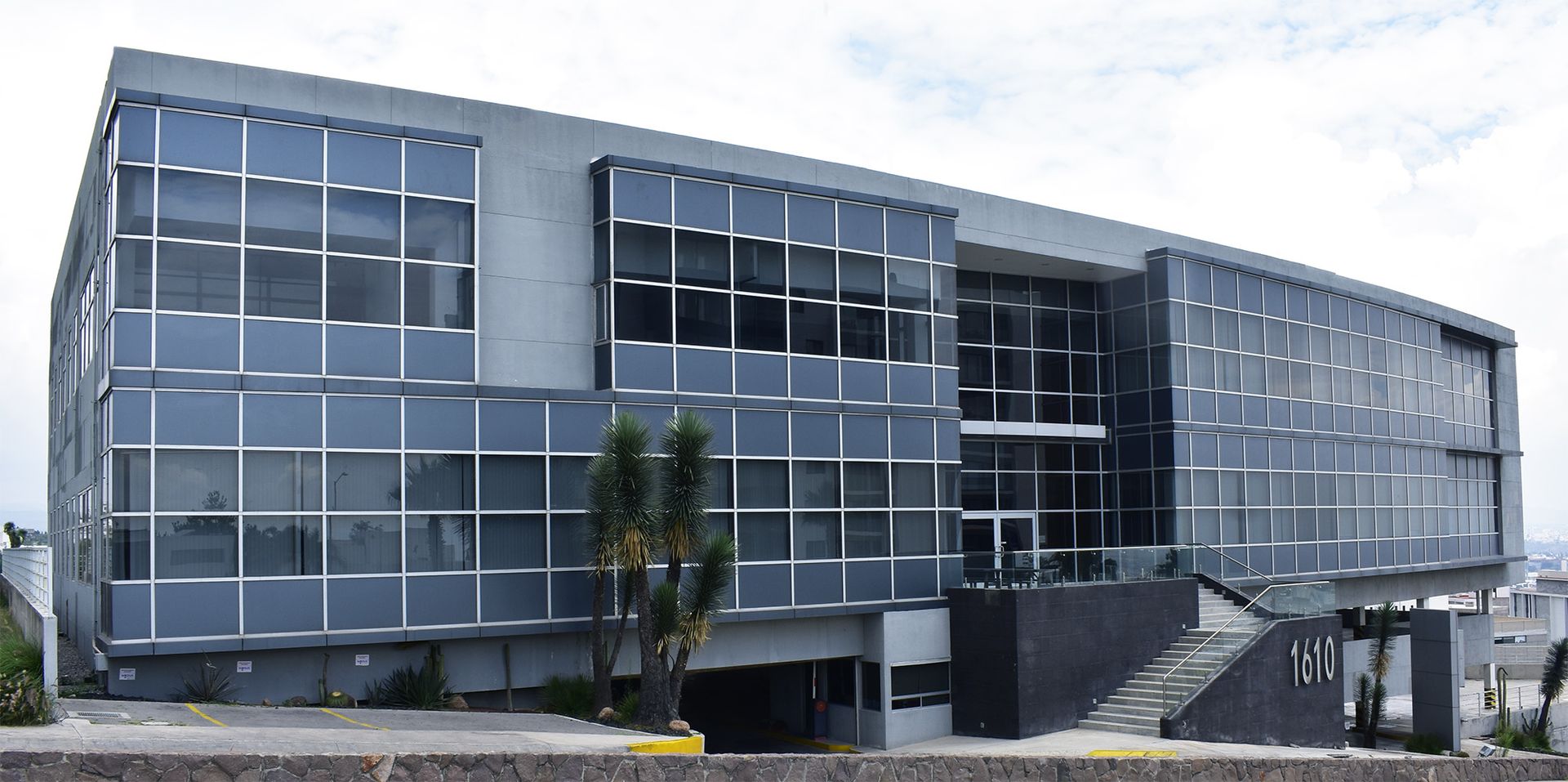 Edificio del Centro Universitario Digital Morán y Cía